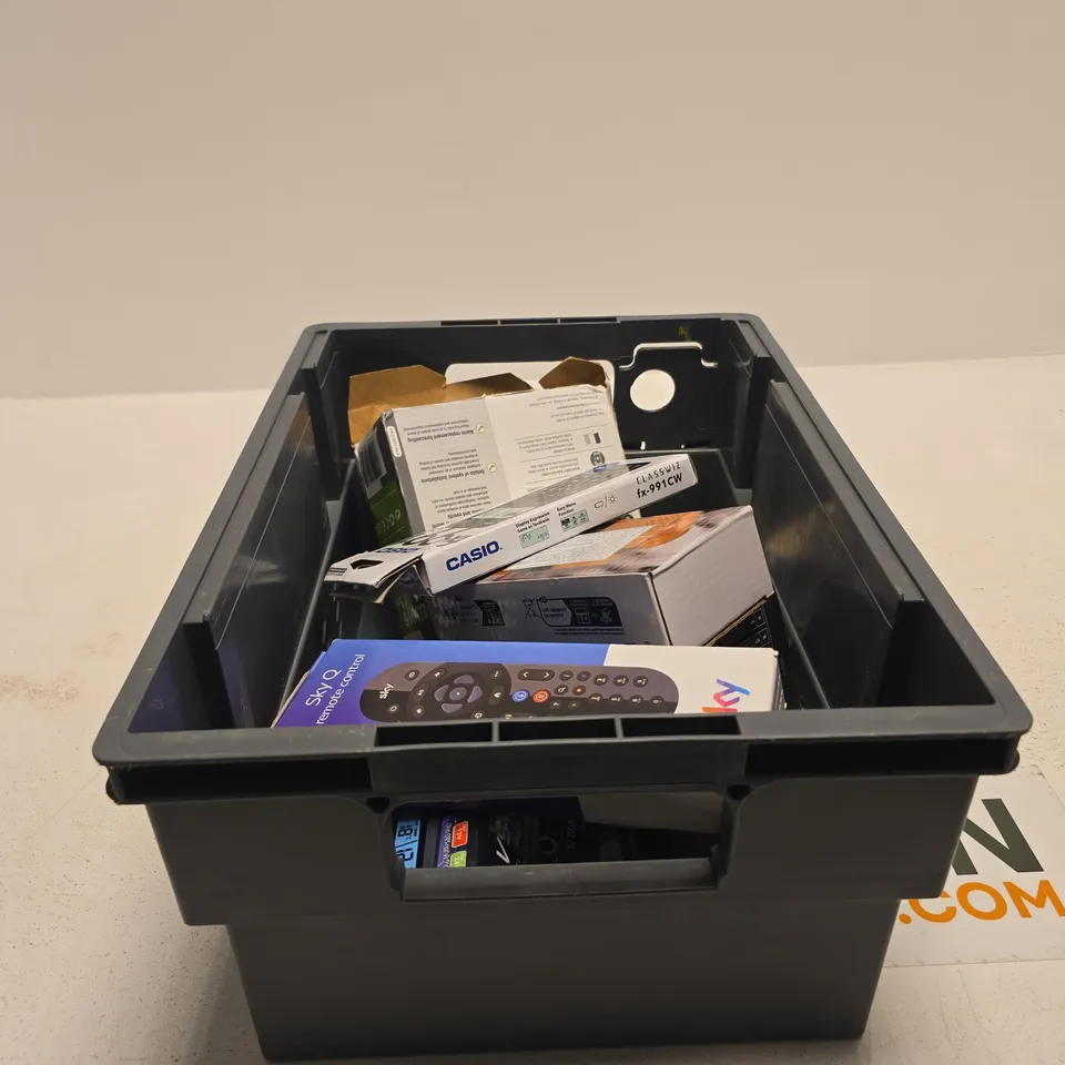 TOTE OF APPROXIMATELY 10 ASSORTED ITEMS TO INCLUDE ANTI SNORING DEVICE, CASIO CALCULATOR, SKY Q REMOTE CONTROL, FM/AM RADIO ETC