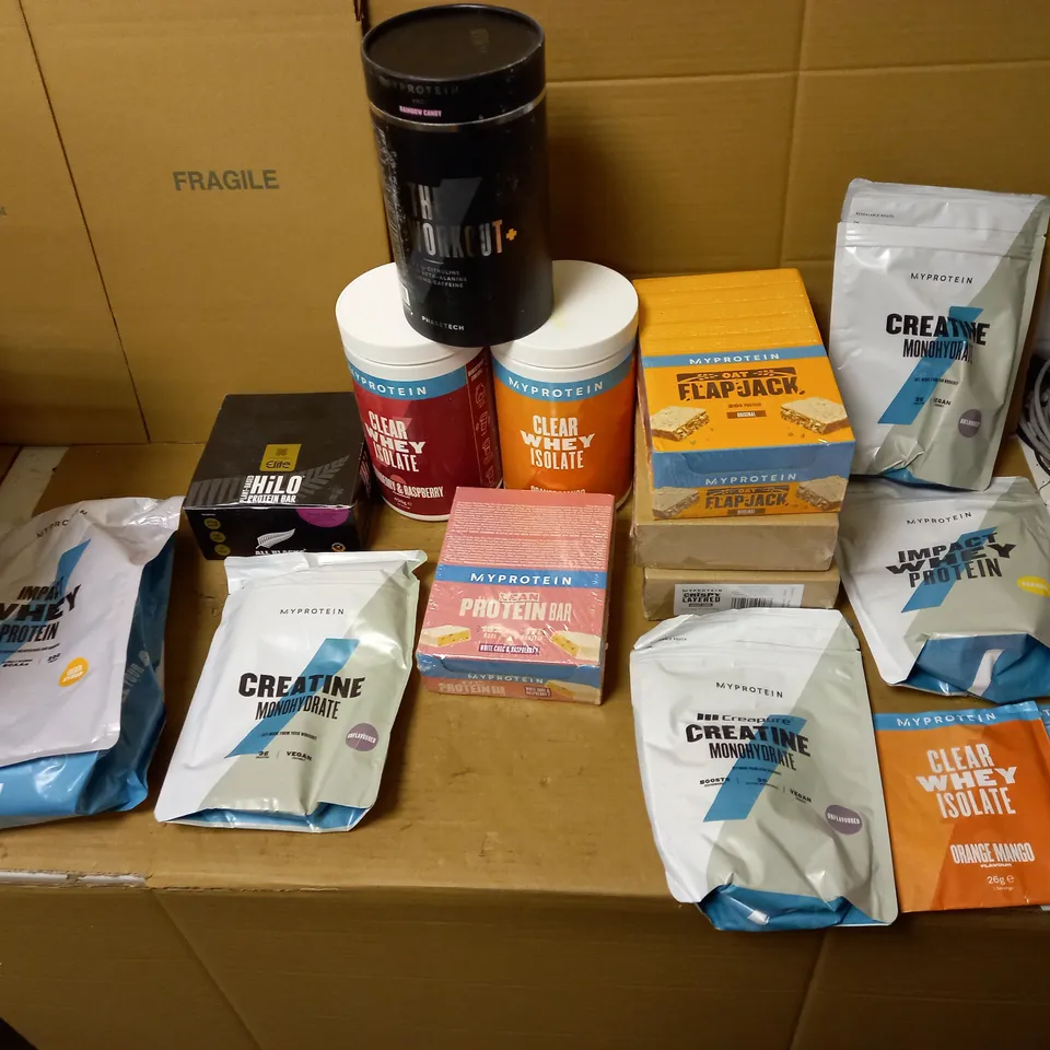 LOT OF APPROX. 15 ASSORTED PROTEIN BASED FOOD ITEMS TO INCLUDE MEAL SHAKES, FLAPJACKS AND DRINKING POWDERS