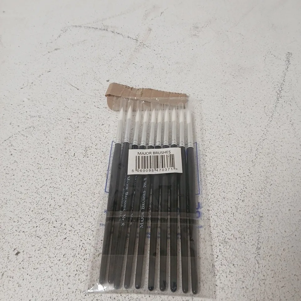 APPROXIMATELY 15 ASSORTED HOUSEHOLD ITEMS INCLUDING ENVII POND EQUALISER AND MAJOR BRUSHES