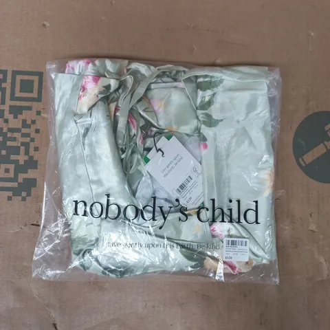 BAGGED NOBODY'S CHILD BRIDESMAIDS TRIXIE MIDAXI DRESS IN GREEN FLORAL PRINT SIZE UK 8