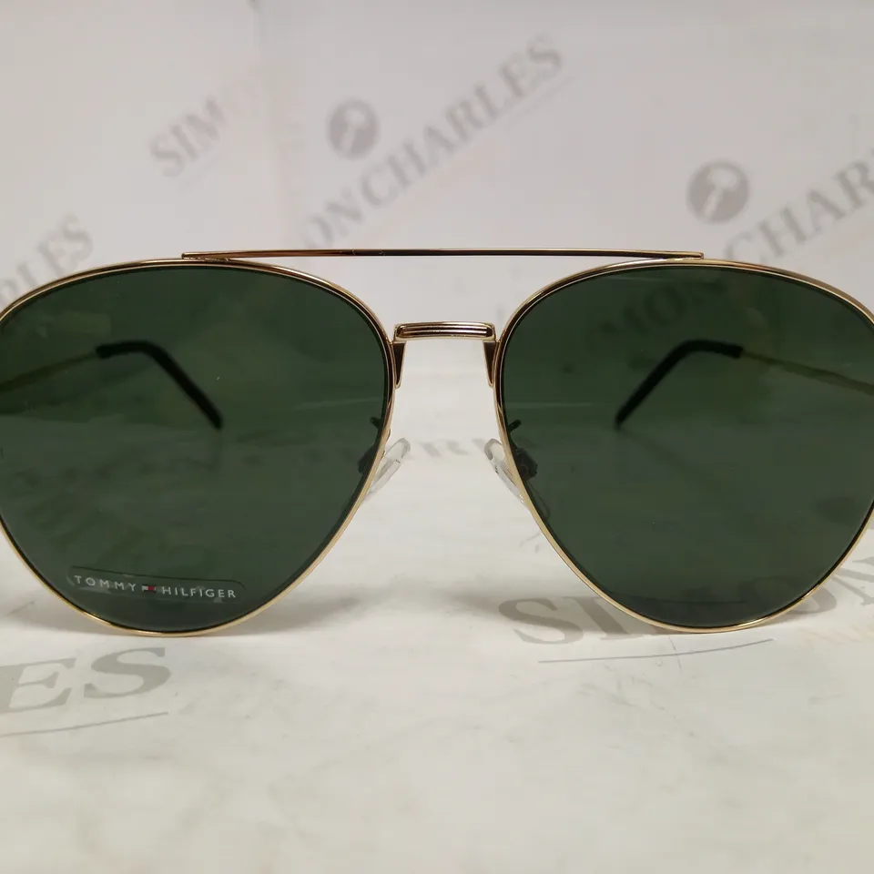 TOMMY HILFIGER METAL PILOT SUNGLASSES RRP £120