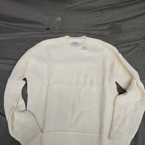 HOLLISTER BOXY FIT LONG SLEEVE SWEATER IN CREAM - MEDIUM