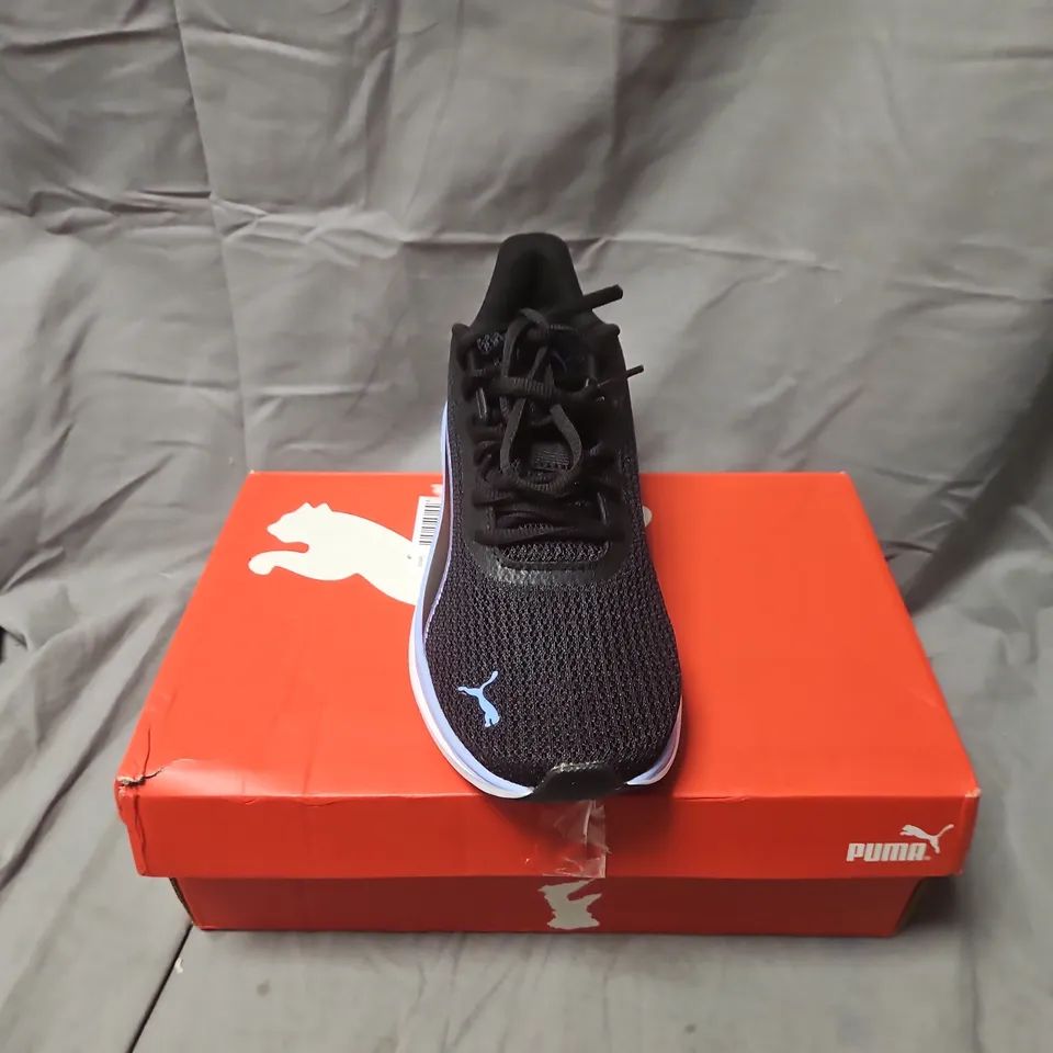 BOXED PUMA TRANSPORT MODERN TRAINERS – BLACK/ELECTRO PURPLE-WHITE, UK 5