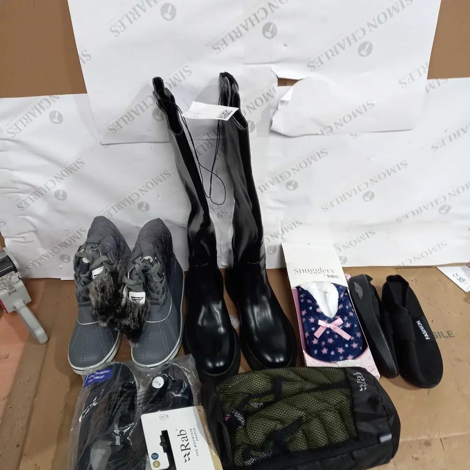 LARGE BOX OF ASSORTED SHOES IN VARIOUS SIZES TO INCLUDE RAB, SLIPPERS AND BOOTS