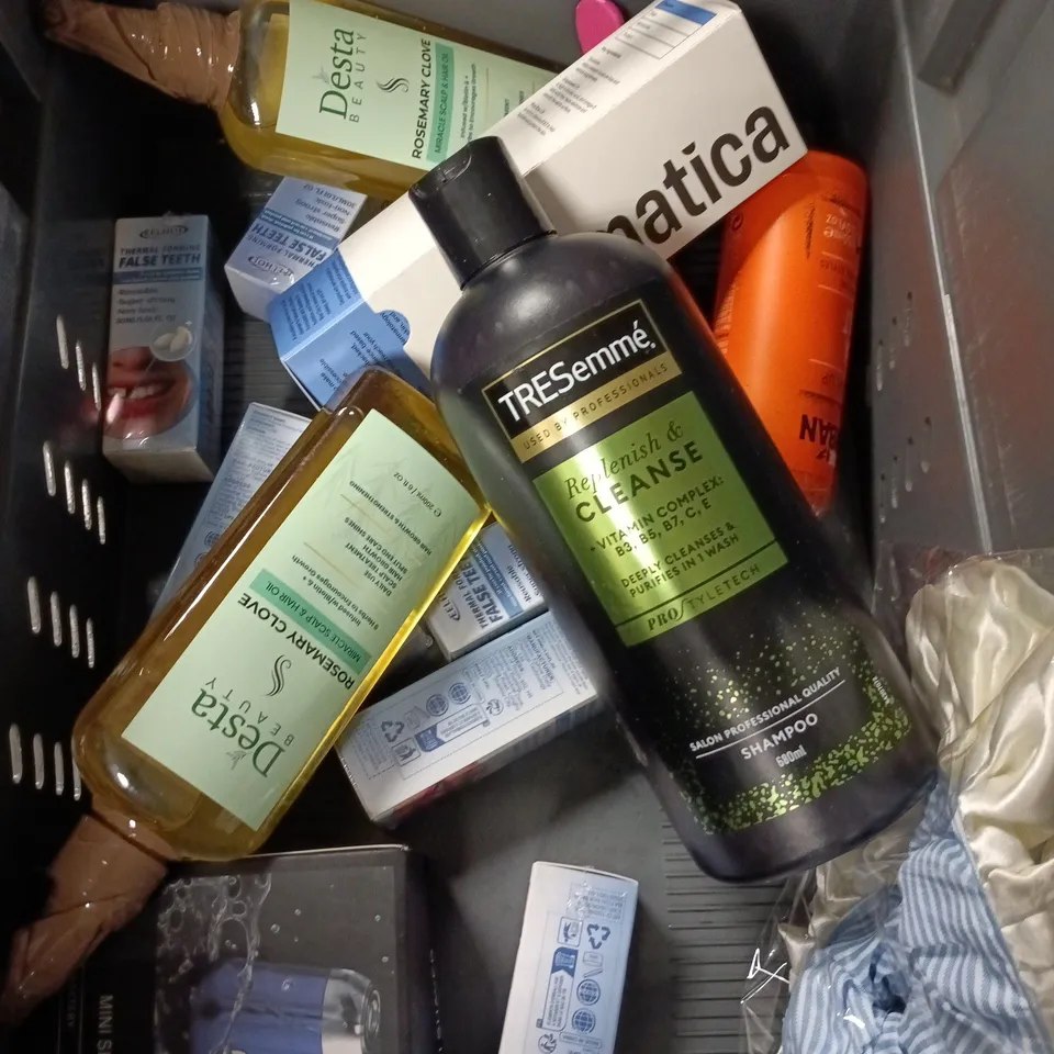 APPROXIMATEY 20 ASSORTED HEALTH AND BEAUTY PRODUCTS TO INCLUDE - HARD WAX BEADS - TRESEMME SHAMPOO AND GARNIER MICELLAR WATER