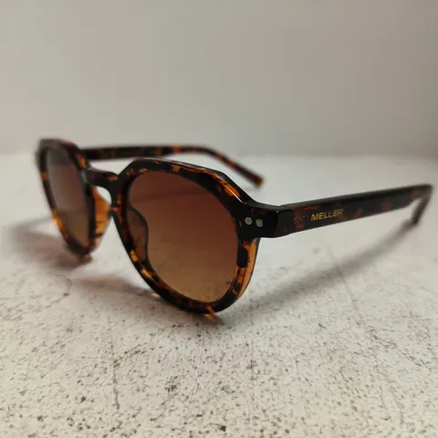 MELLER SUNGLASSES – TORTOISESHELL FRAME WITH BROWN GRADIENT LENSES