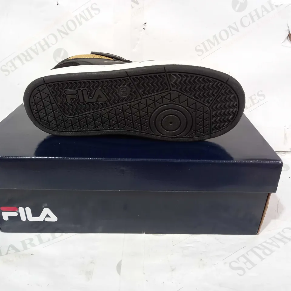 BOXED PAIR OF FILA SHOES IN BLACK/GOLD UK SIZE CHILDREN'S 13