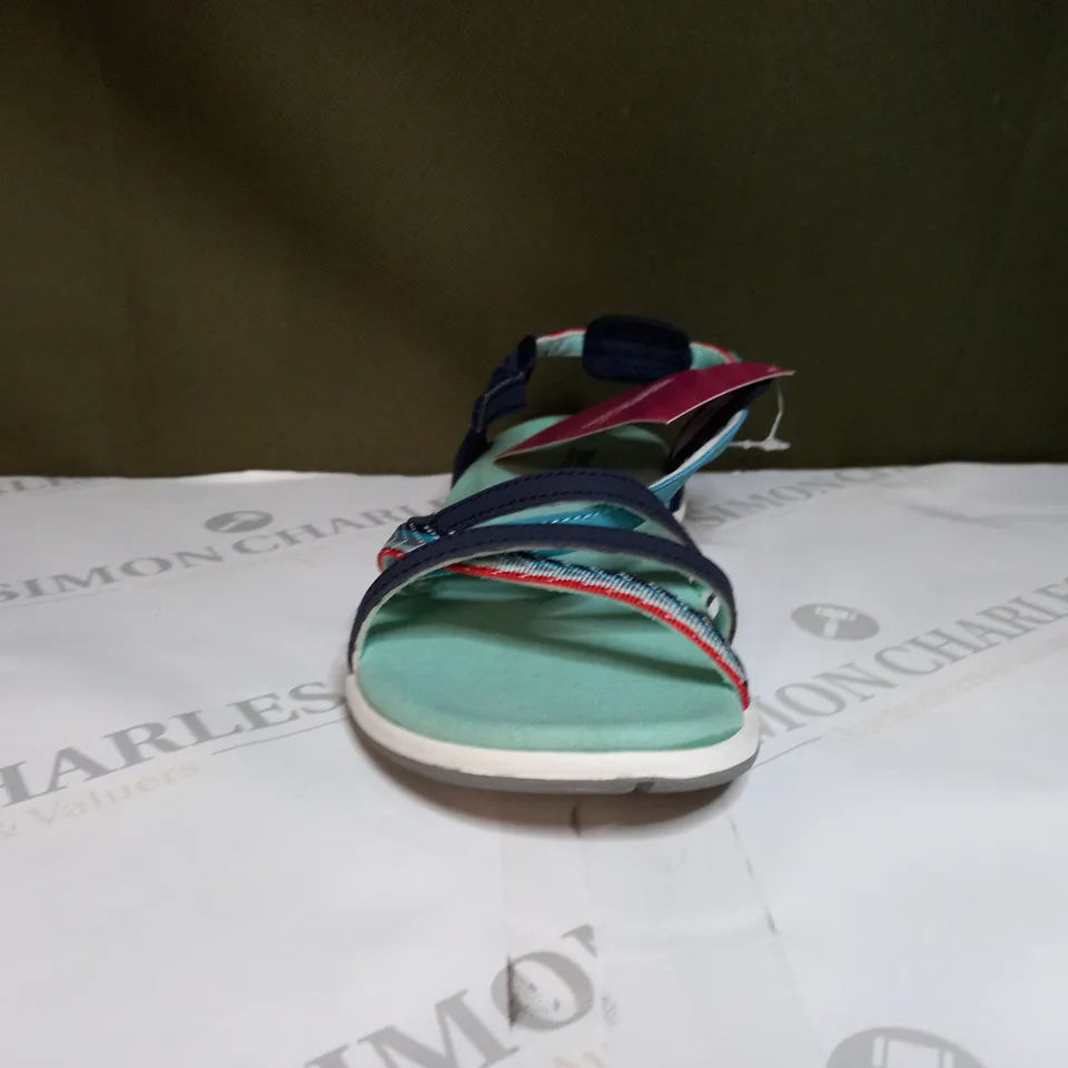 REGATTA LADY SANTA ROMA SANDALS SIZE 5