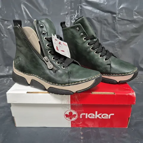 BOXED PAIR OF RIEKER ZIP HITOP SHOES IN GREEN SIZE 3.5