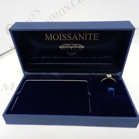 MOISSANITE 10 STONE SHOULDER RING