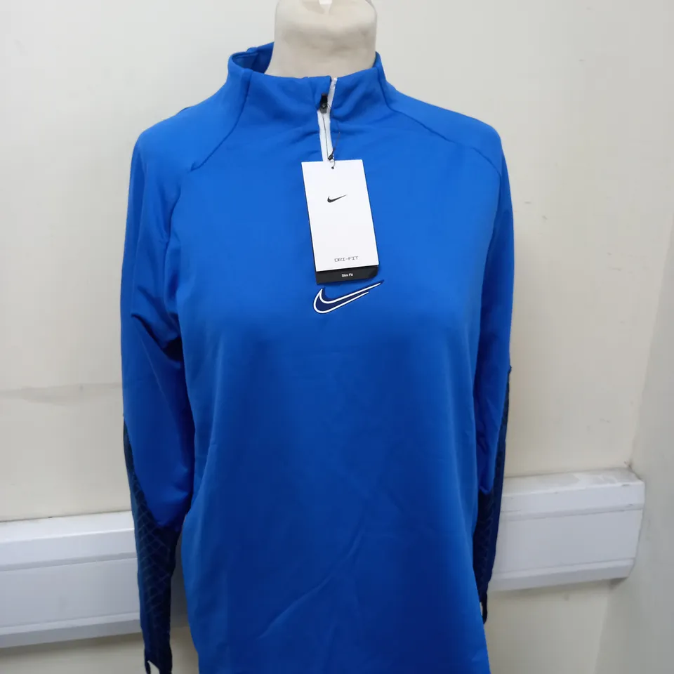 NIKE DRI-FIT 1/4 ZIPPED SHIRT SIZE M