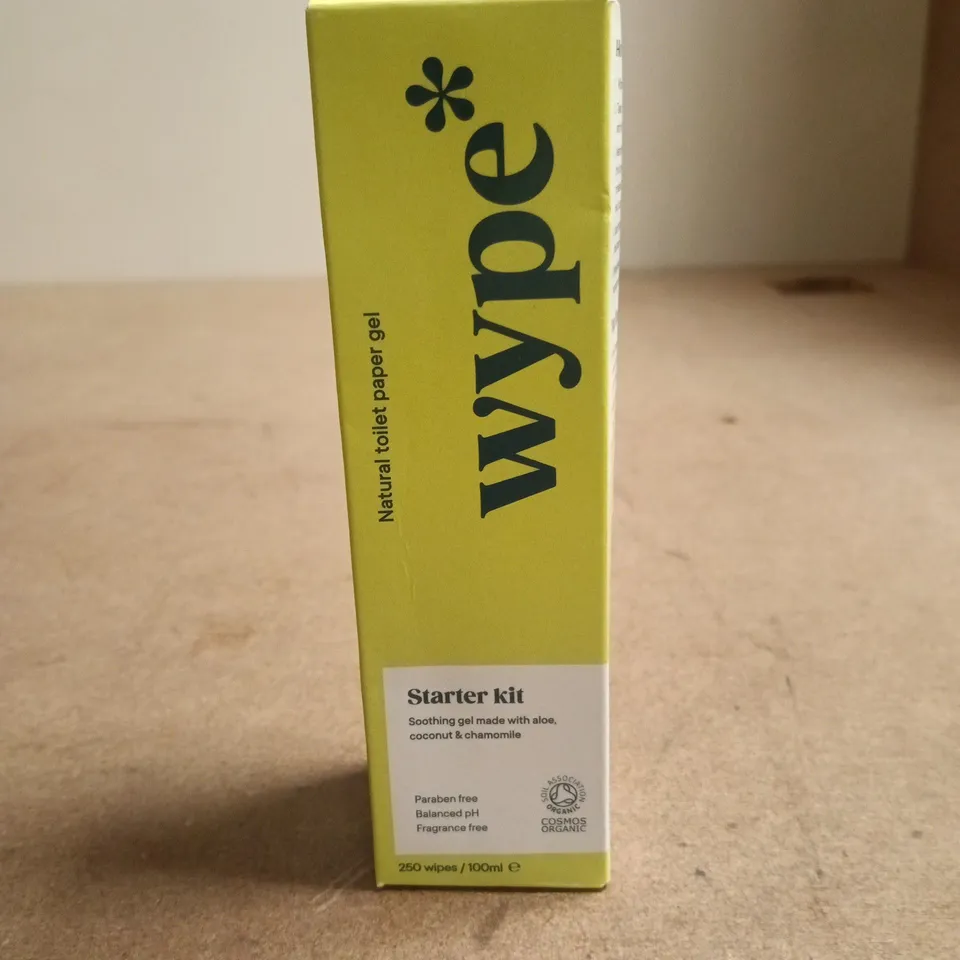 BOX OF APPROXIMATELY 10 ASSORTED BEAUTY PRODUCTS, INCLUDING NORIZITE ORAL SPRAY, LAURIER ROSE SOAP AND WYPE STARTER KIT