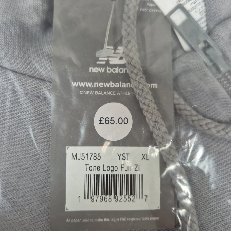 NEW BALANCE ZIP HOODIE – GREY, UK XL (MODEL MJ51785)