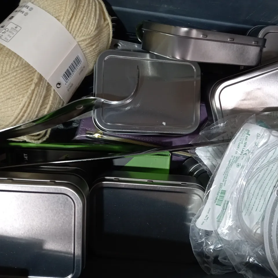 LOT OF APPROXIMATELY 10 ASSORTED HOUSEHOLD ITEMS TO INCLUDE PLUG SOCKET COVERS, BYPASS PRUNER, LOGITECH G203 GAMING MOUSE, ETC