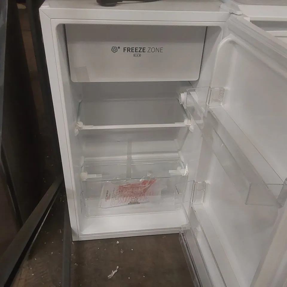 LOGIK LUR48W23 UNDERCOUNTER FRIDGE - WHITE