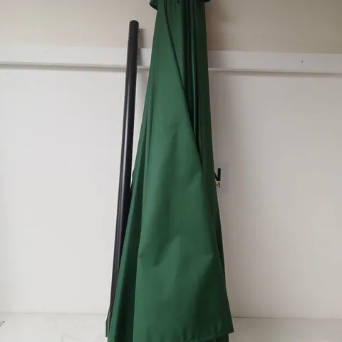 BOXED SOLAR LED UMBRELLA