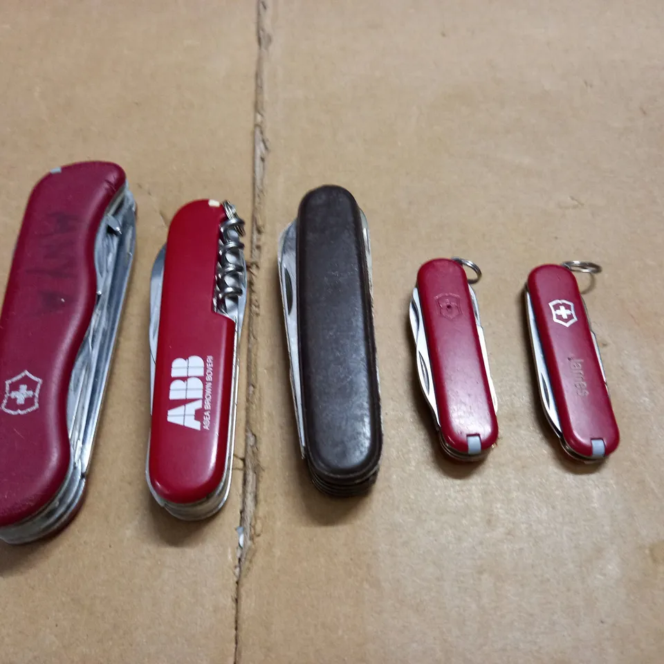 LOT OF 5 ASSORTED MULTI FUNCTION POCKET KNIVES