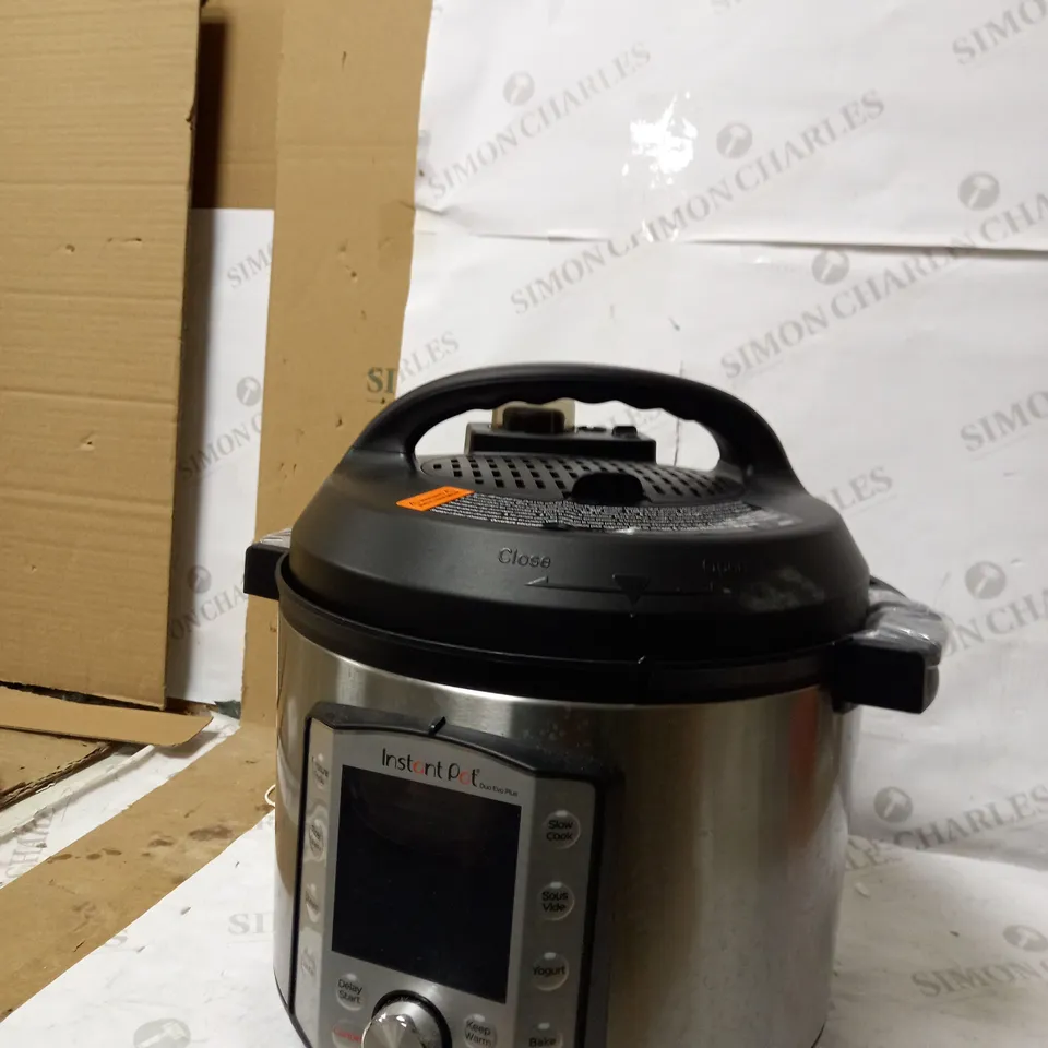 INSTANT POT DUO EVO PLUS ELECTRIC PRESSURE COOKER