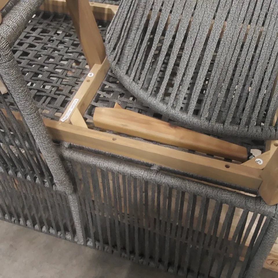 PALLET CONTAINING DAMAGED GARDEN FURNITURE 