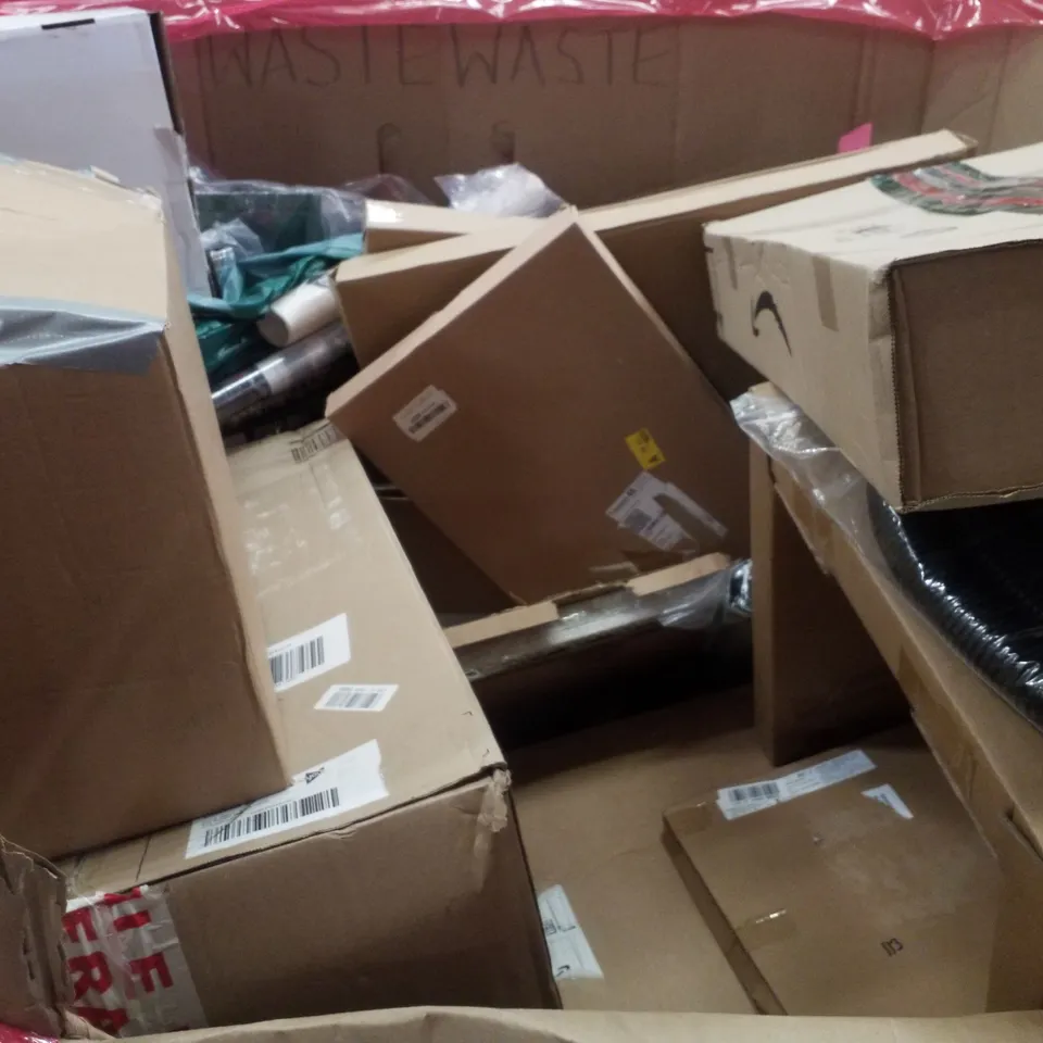 PALLET CONTAINING ASSORTED PRODUCTS INCLUDING DRYWALL SANDER, LED BATTEN LIGHT, LED ROPE LIGHT & WHITE WOODEN PICTURE FRAMES