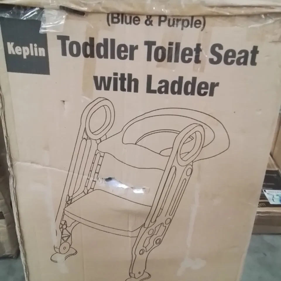 BOXED TODDLER TOILET SEAT WITH LADDER