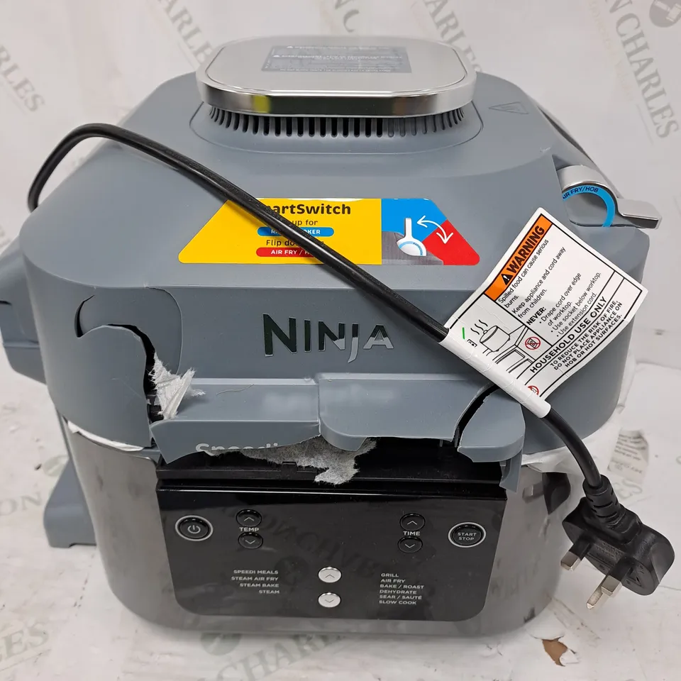 OUTLET NINJA SPEEDI 10 IN 1 5.7L RAPID-COOKER & AIR FRYER