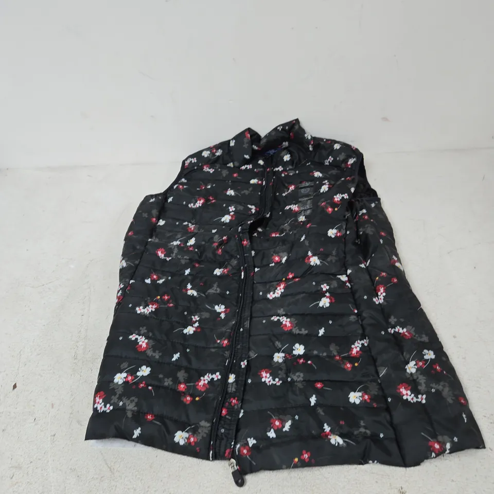 BOX OF APPROXIMATELY 20 ASSORTED ITEMS TO INCLUDE: WEEKEND FLORAL GILET 