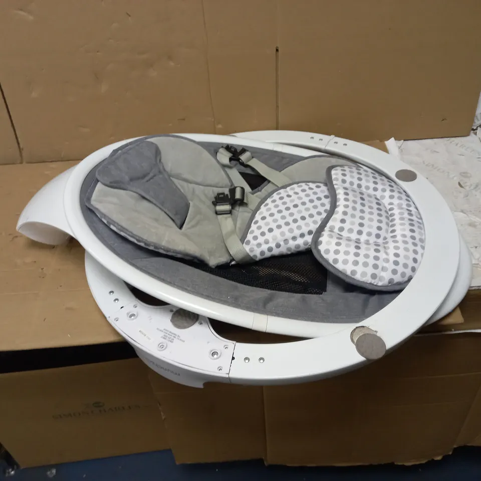 MUNCHKIN BLUETOOTH ENABLED LIGHTWEIGHT BABY SWING