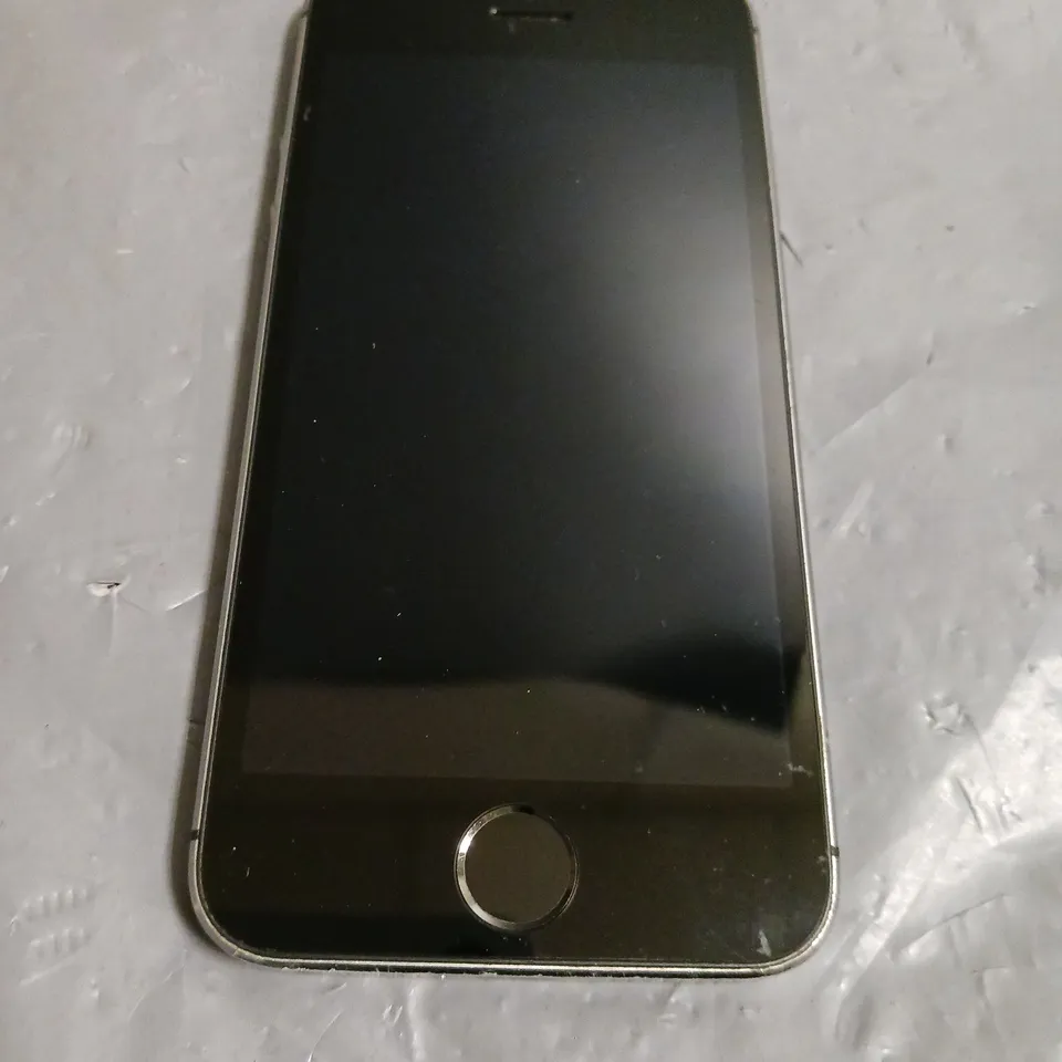 APPLE IPHONE 5S IN SPACE GREY