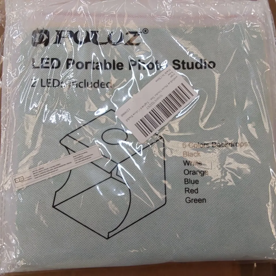 BOX OF PORTABLE LED PHOTO STUDIOS (1 BOX)