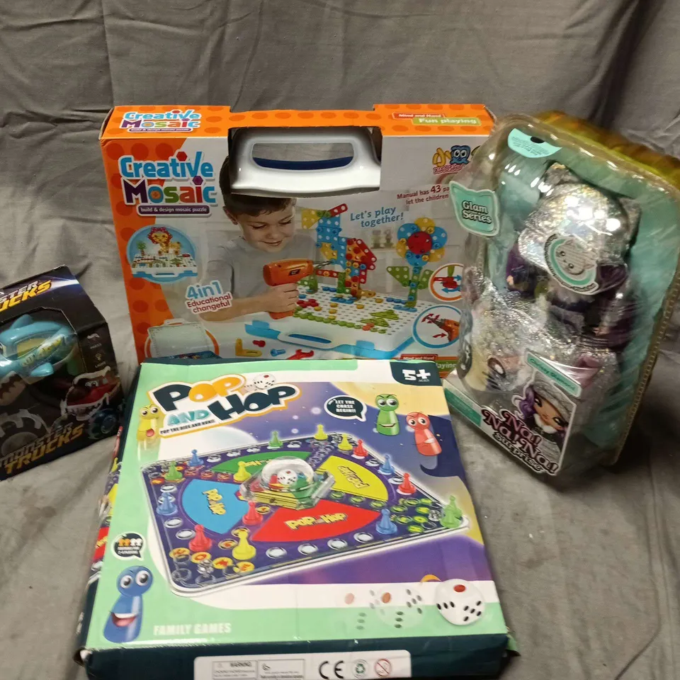 APPROXIMATELY 15 ASSORTED TOYS, GAMES, GIFTS AND NOVELTIES TO INCLUDE CREATIVE MOSAIC PUZZLE, NANANA SUPRISE CHRISSY DIAMOND TOY, MOPNSTER TRUCKS TOY, ETC - COLLECTION ONLY