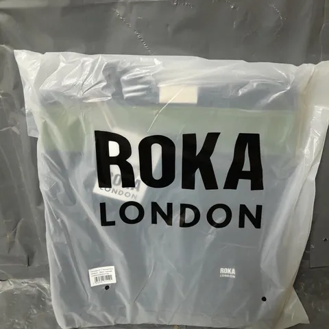 BAGGED ROKA LONDON KENNINGTON B TT RECYCLED NYLON MEDIUM BAG IN BLACK/AVOCADO