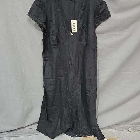 RIXO CLARICE DRESS - BLACK, UK20 (3XL)