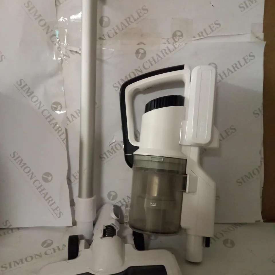AMAZON BASICS 2 IN 1 CORDLESS VACUUM CLEANER 150W 0.7L WHITE AND BLACK