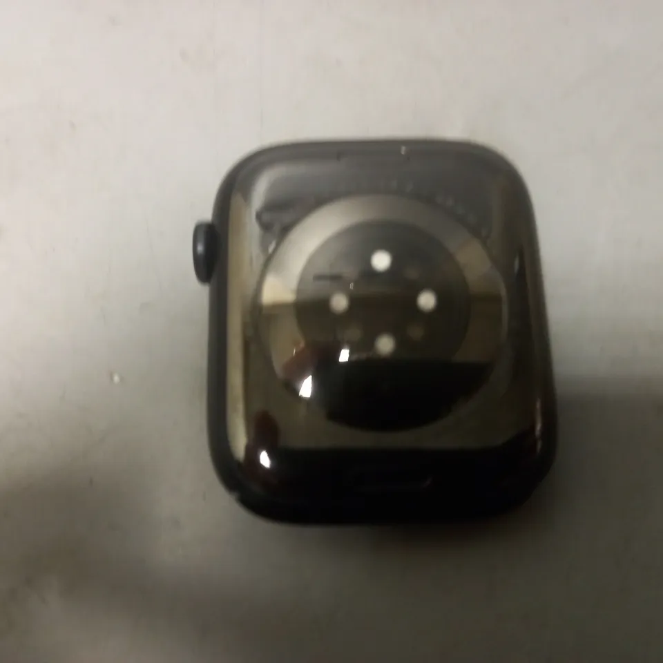 APPLE WATCH SERIES 9 (45mm) (NO STRAP)