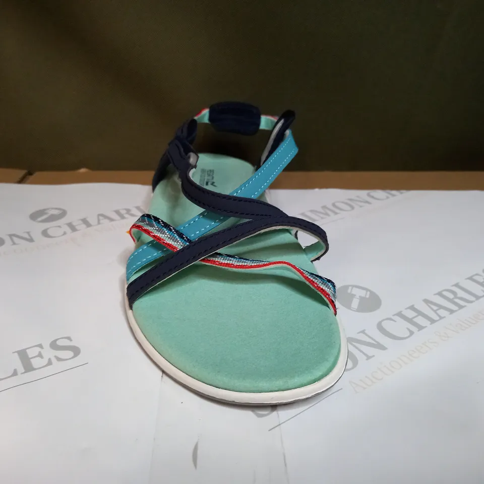 REGATTA LADY SANTA ROMA SANDALS SIZE 5