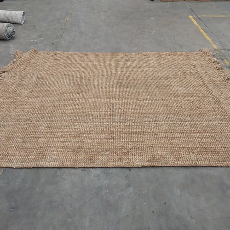 ELANA HANDMADE FLATWEAVE NATURAL JUTE RUG // SIZE: 240 X 300cm