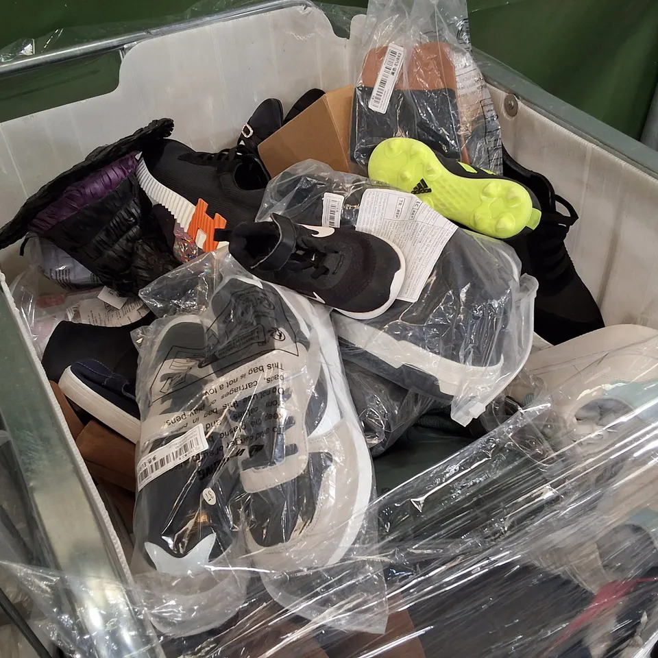 CAGE CONTAINING ASSORTED SHOES