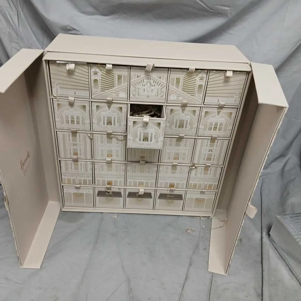 HARRODS ADVENT CALENDAR – DRAWER CABINET
