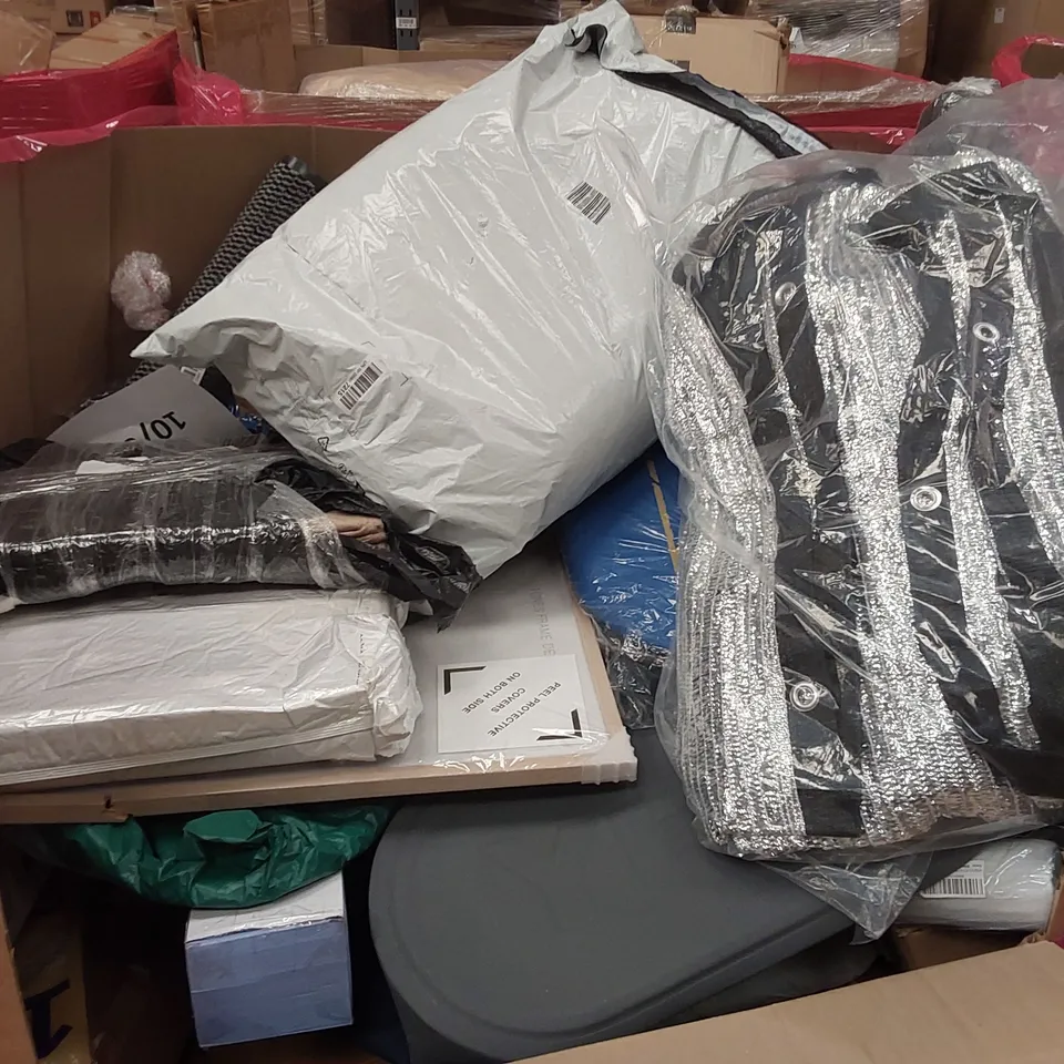 PALLET OF ASSORTED ITEMS INCLUDING: INFLATABLE SWIMMING POOL, ROLLING CRATE, FOLDABLE PLASTIC STORAGE BOX, UPGRADED TROLLEY, RETRACTABLE GATE ECT