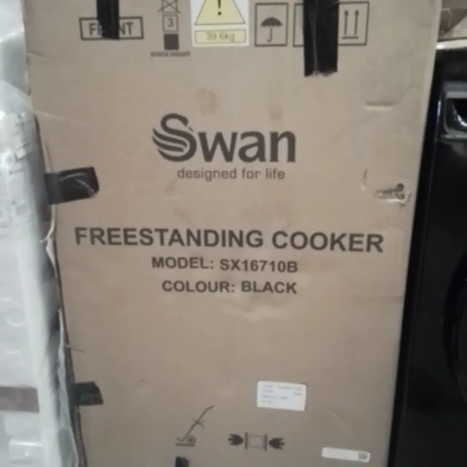 BOXED SWAN SX16710B 50CM WIDE ELECTRIC SOLID BLACK COOKER