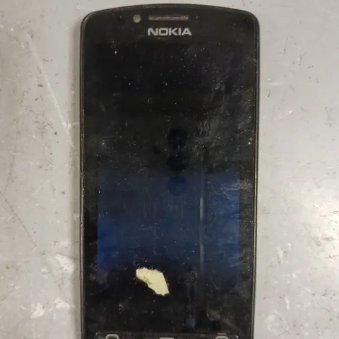 NOKIA 700 SERIES MOBILE PHONE