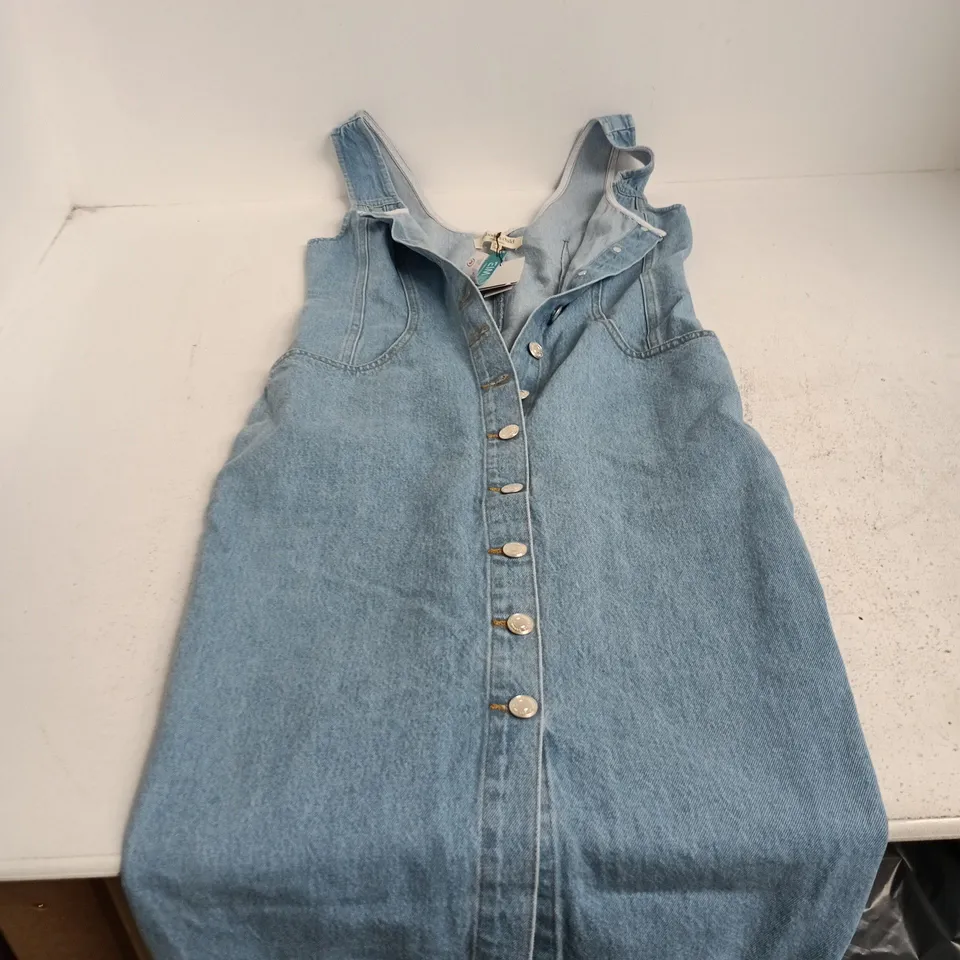 NOBODY'S CHILD DENIM MIDI DRESS – LIGHT WASH, UK 8 (EU 36, USA 4)