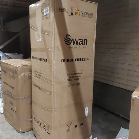 BOXED SWAN SR15690B 48CM WIDE, 50/50 SPLIT FRIDGE FREEZER - BLACK