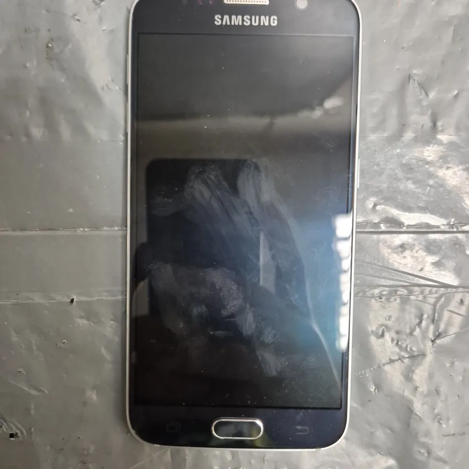 SAMSUNG GALAXY S6 SMARTPHONE 