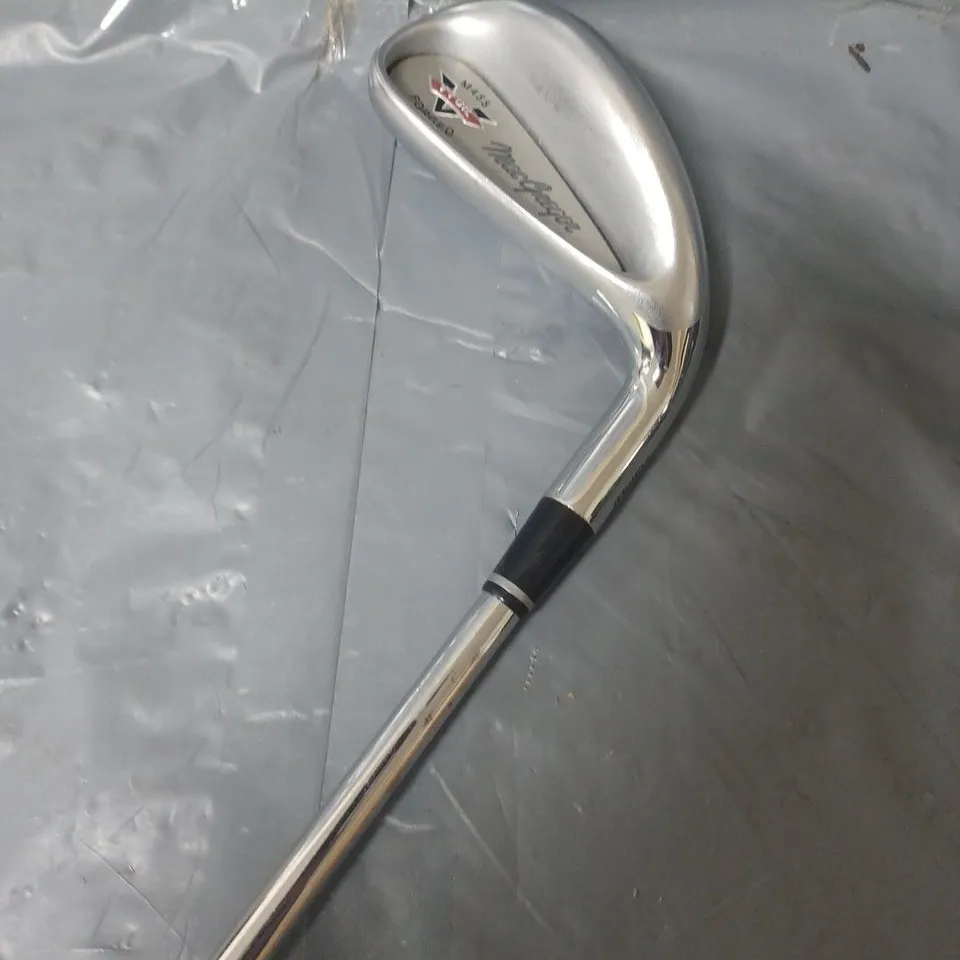 MACGREGOR V-FOIL M455 (3) - COLLECTION ONLY