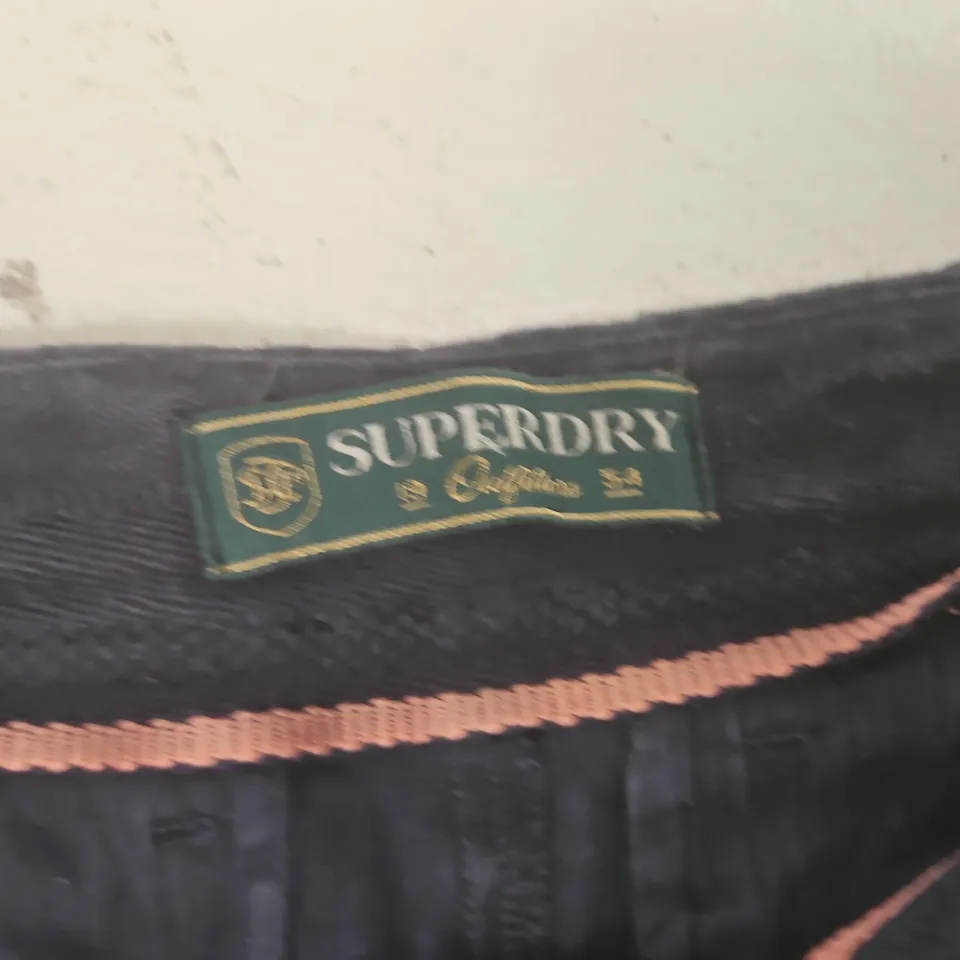 SUPERDRY CHINO SHORTS IN NAUTICAL NAVY - UK MEDIUM