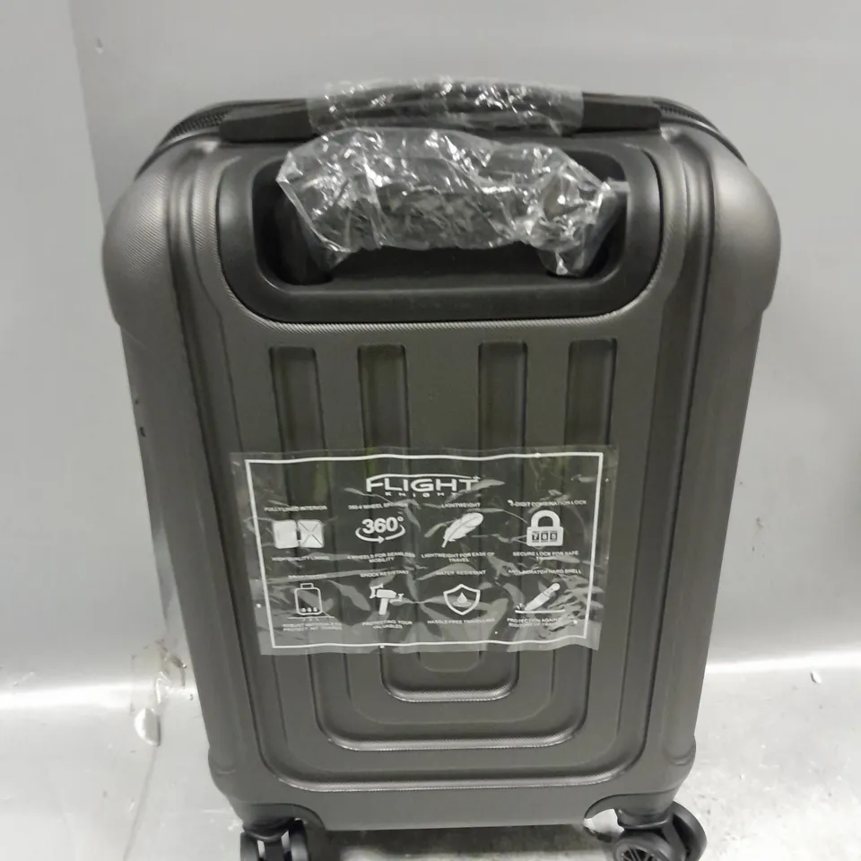 FLIGHT KNIGHT COMBINATION LOCK SUITCASE IN BLACK