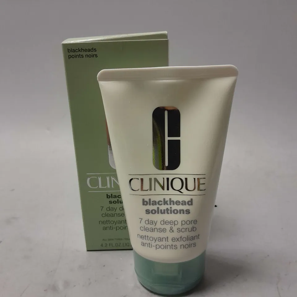 CLINIQUE BLACKHEAD SOLUTIONS 7 DAY DEEP PORE CLEANSE AND SCRUB ALL SKIN TYPES 125ML