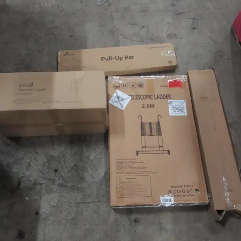 PALLET OF ASSORTED ITEMS INCLUDING: TELESCOPIC LADDER, PULL-UP BAR, PENDANT LAMP, WINDOW MOP ECT